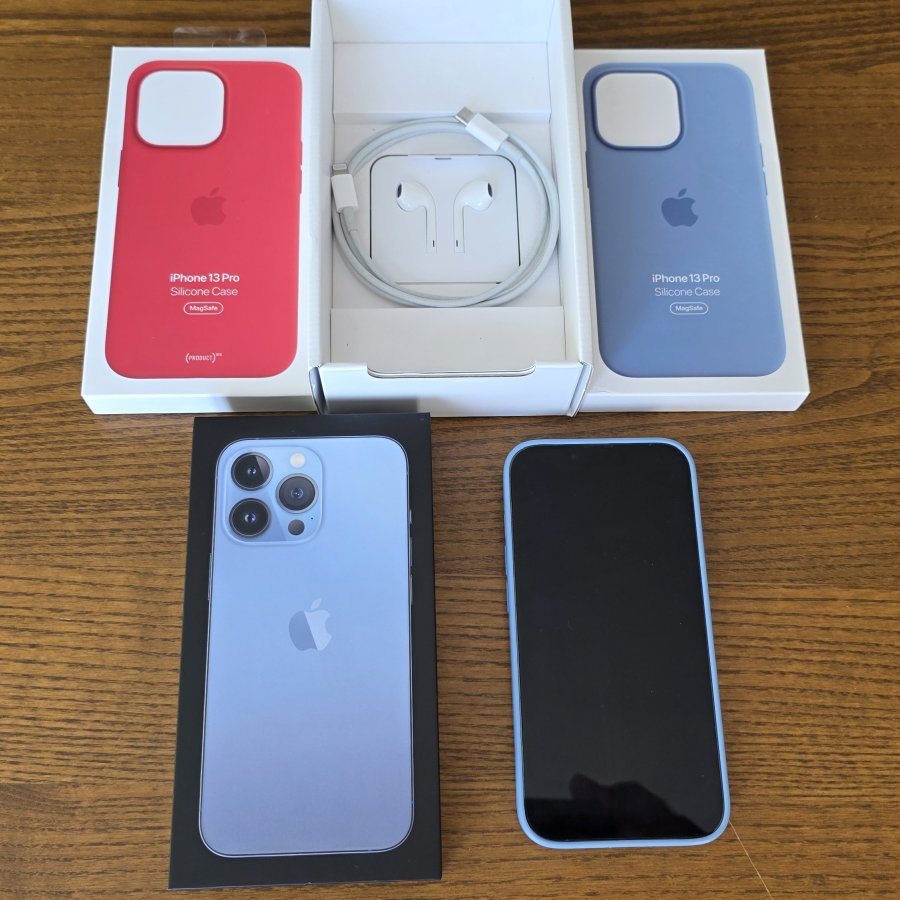 Vends pack iPhone 13 Pro 1To + Apple Watch Serie 8 4G